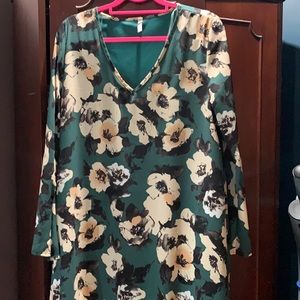 Flowy Knee Length Long Sleeve Dress